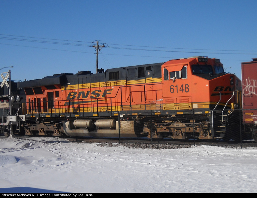 BNSF 6148